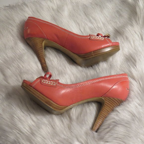 NINE WEST 'Dasher' pink peep toe pumps - Picture 5 of 10